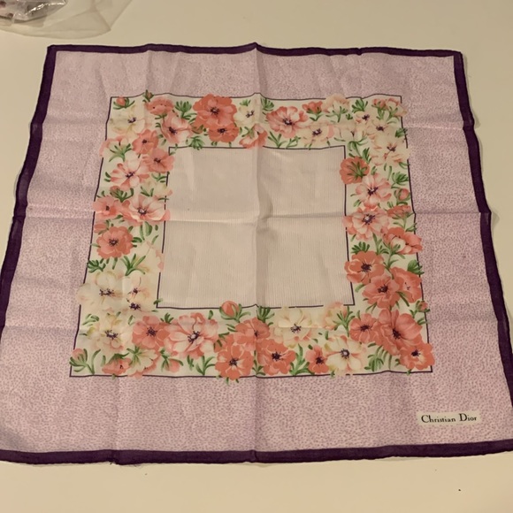 Beautiful Authentic DIOR scarf !! - Picture 4 of 8